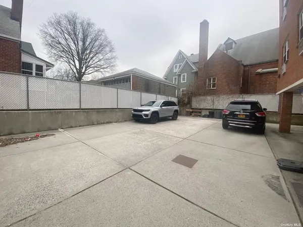 $2,998,000 | 156-07 Sanford Avenue | Murray Hill - Flushing