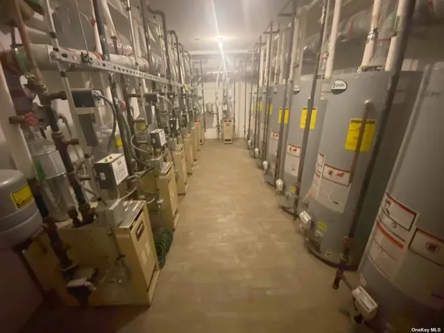 $2,998,000 | 156-07 Sanford Avenue | Murray Hill - Flushing