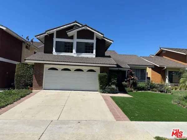 $7,200 | 6501 Bradley Place, Los Angeles, CA 90056