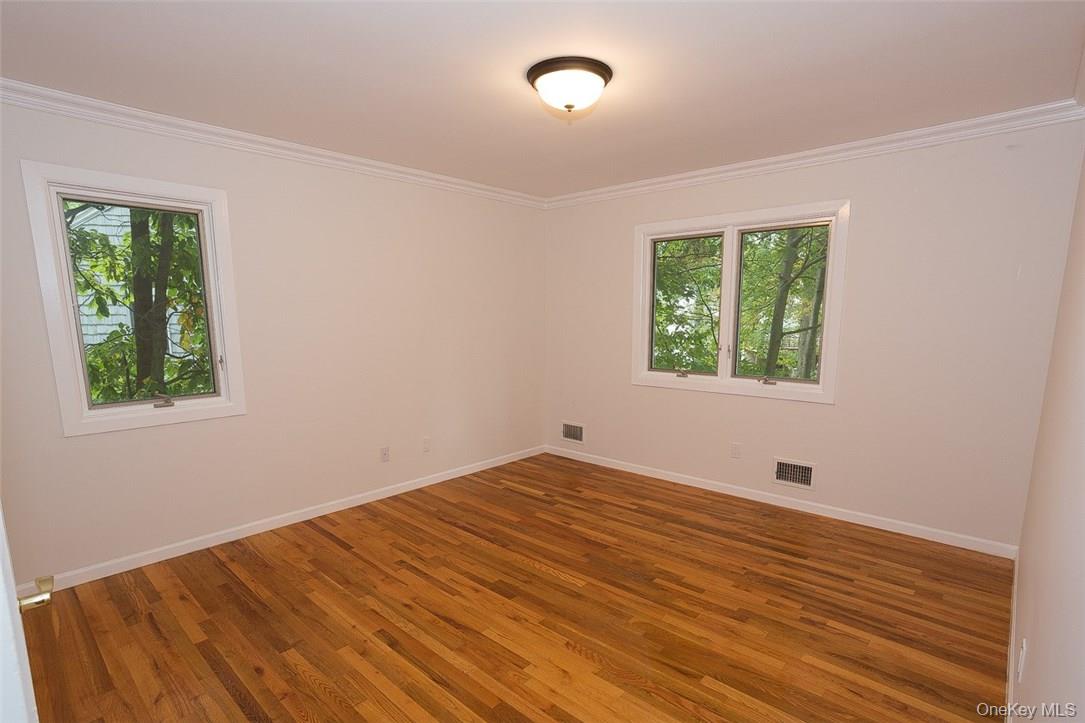 49 Soulice Place New Rochelle, NY 10804 - Photo 15 of 29