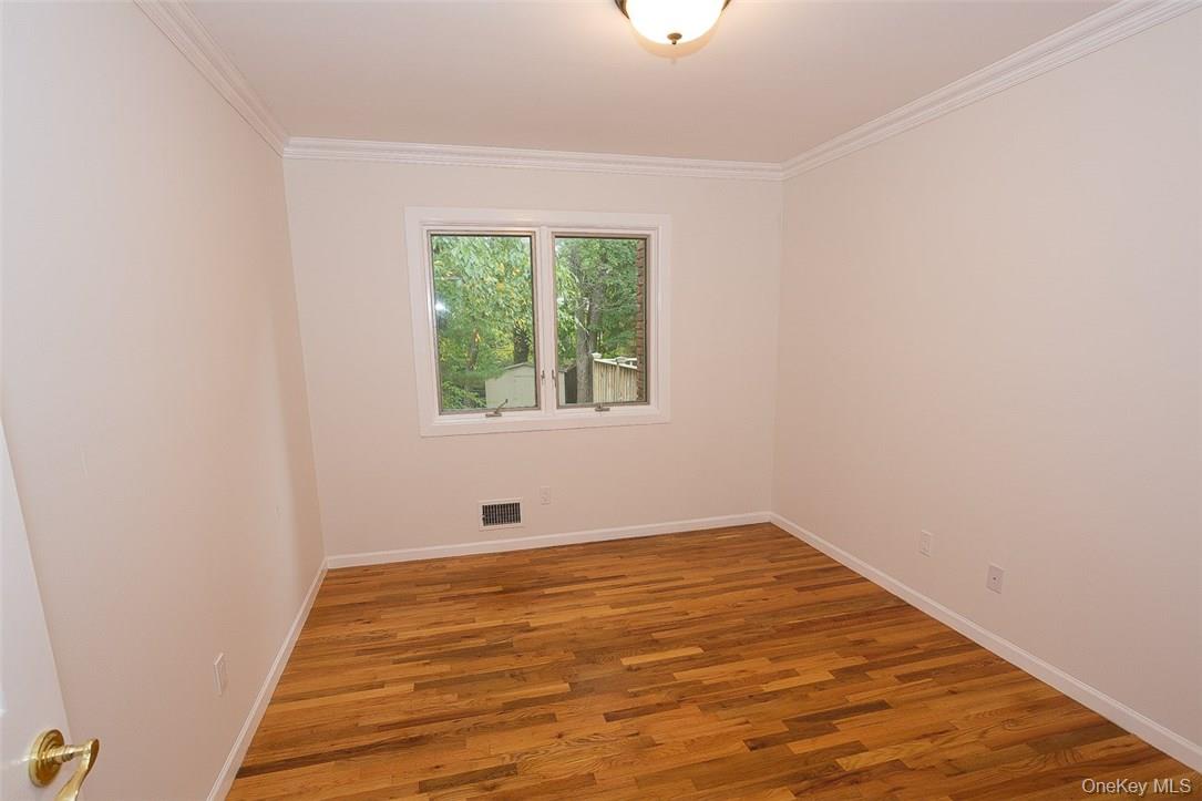 49 Soulice Place New Rochelle, NY 10804 - Photo 16 of 29