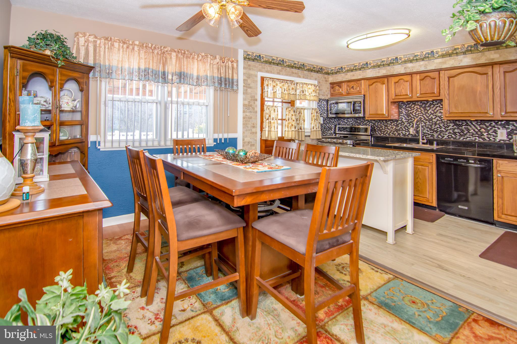 7633 Charlesmont Road Baltimore, MD 21222 - Photo 6 of 28 Dining Area open to Kitchen