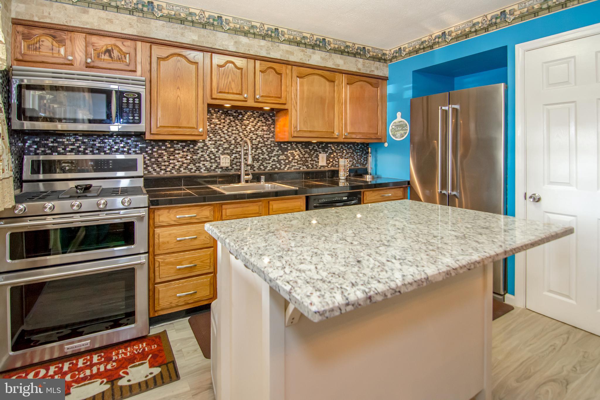 7633 Charlesmont Road Baltimore, MD 21222 - Photo 9 of 28 Stainless Steel Kitchen Appliances