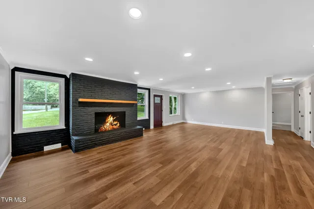 $430,000 | 412 Bays Cove Trail, Kingsport, TN 37660