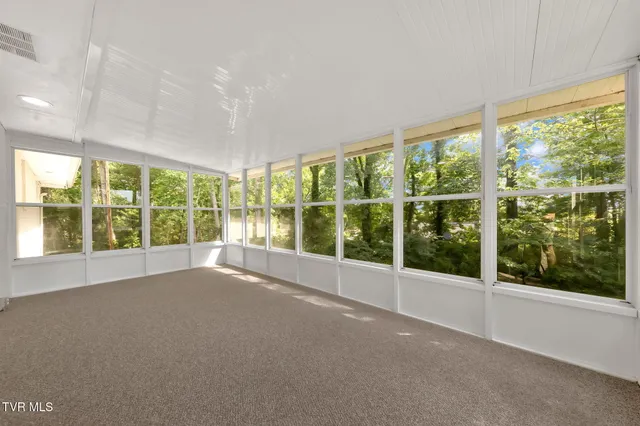 $430,000 | 412 Bays Cove Trail, Kingsport, TN 37660