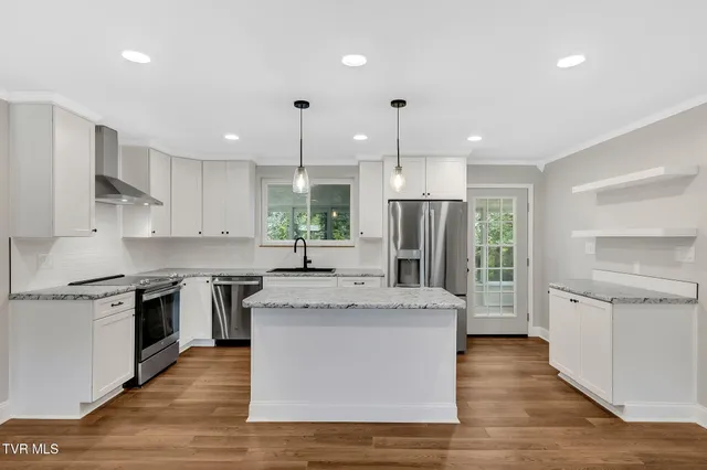 $430,000 | 412 Bays Cove Trail, Kingsport, TN 37660