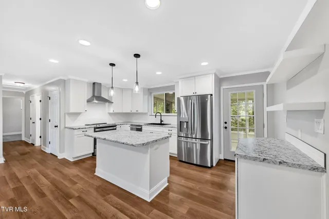 $430,000 | 412 Bays Cove Trail, Kingsport, TN 37660