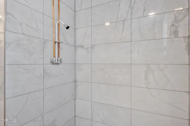 $430,000 | 412 Bays Cove Trail, Kingsport, TN 37660