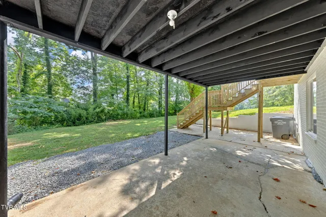 $430,000 | 412 Bays Cove Trail, Kingsport, TN 37660