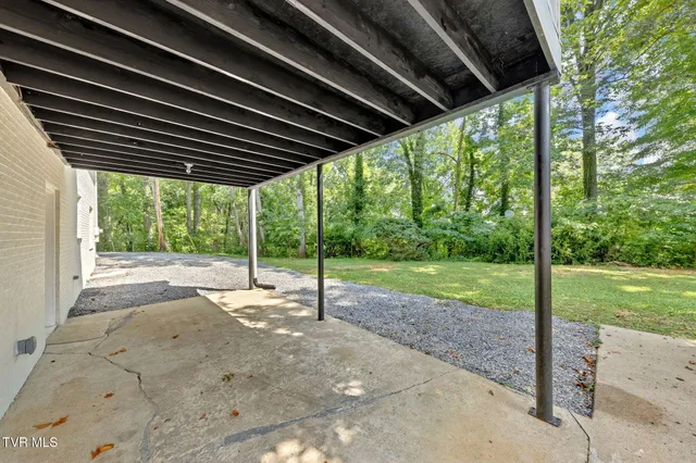 $430,000 | 412 Bays Cove Trail, Kingsport, TN 37660