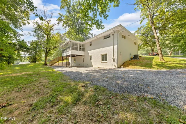 $430,000 | 412 Bays Cove Trail, Kingsport, TN 37660