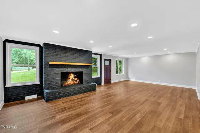 $430,000 | 412 Bays Cove Trail, Kingsport, TN 37660