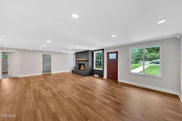 $430,000 | 412 Bays Cove Trail, Kingsport, TN 37660