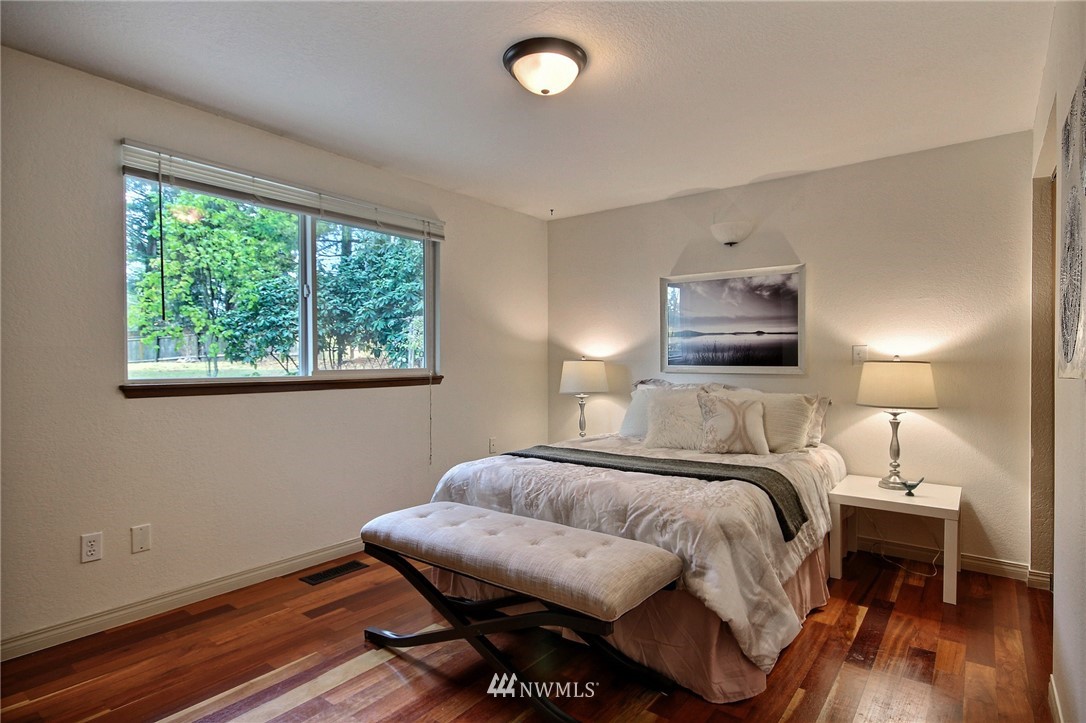 1702 171st Place Southeast Bothell, WA 98012 - Photo 13 of 24
