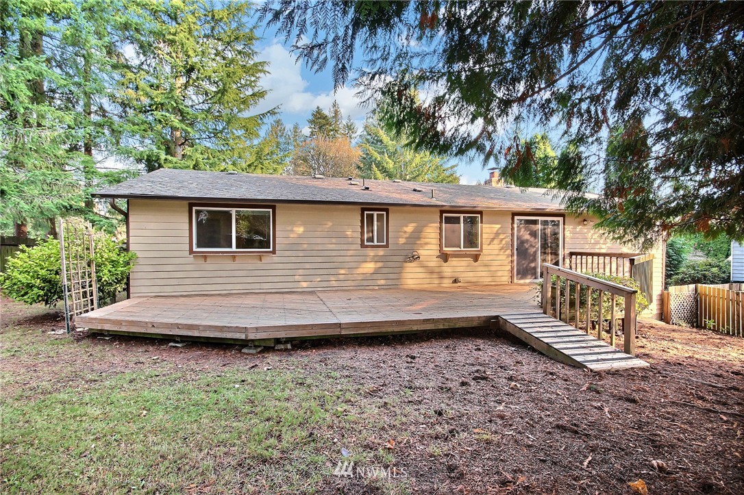 1702 171st Place Southeast Bothell, WA 98012 - Photo 20 of 24