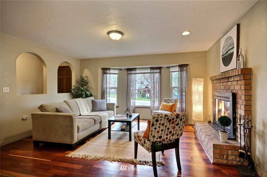 1702 171st Place Southeast Bothell, WA 98012 - Photo 5 of 24