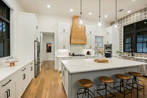 $1,125,000 | 11 Peace Pipe, Wimberley, TX 78676