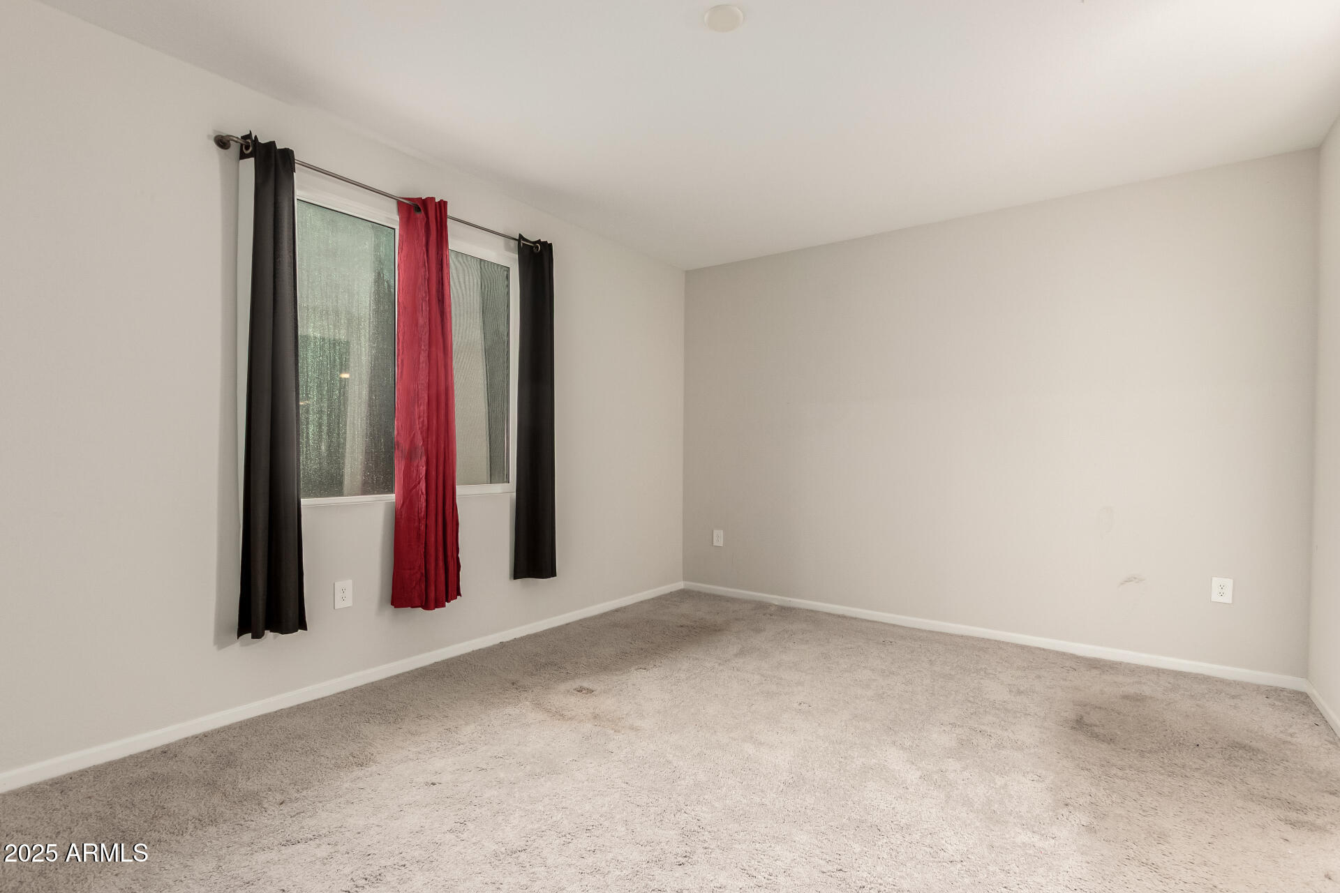 4677 South Siphon Draw Road Apache Junction, AZ 85119 - Photo 14 of 45 a view of a room with a large window