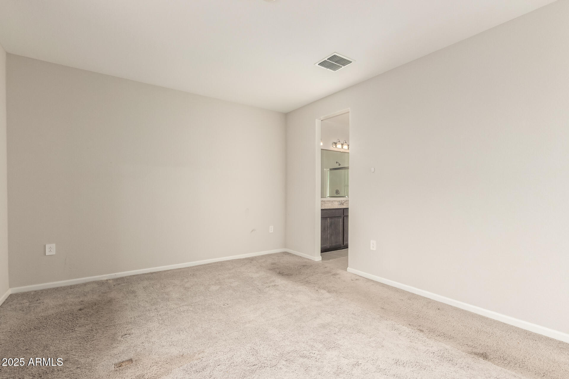 4677 South Siphon Draw Road Apache Junction, AZ 85119 - Photo 15 of 45 a view of an empty room