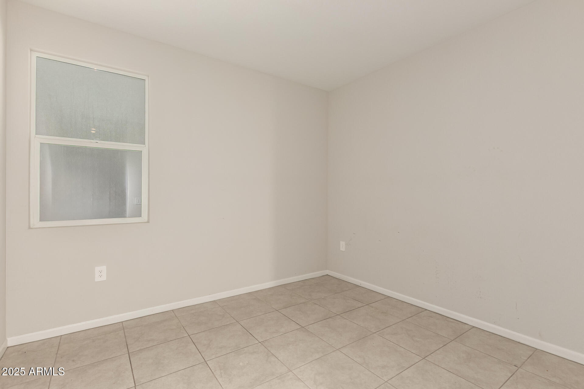 4677 South Siphon Draw Road Apache Junction, AZ 85119 - Photo 21 of 45 a view of an empty room