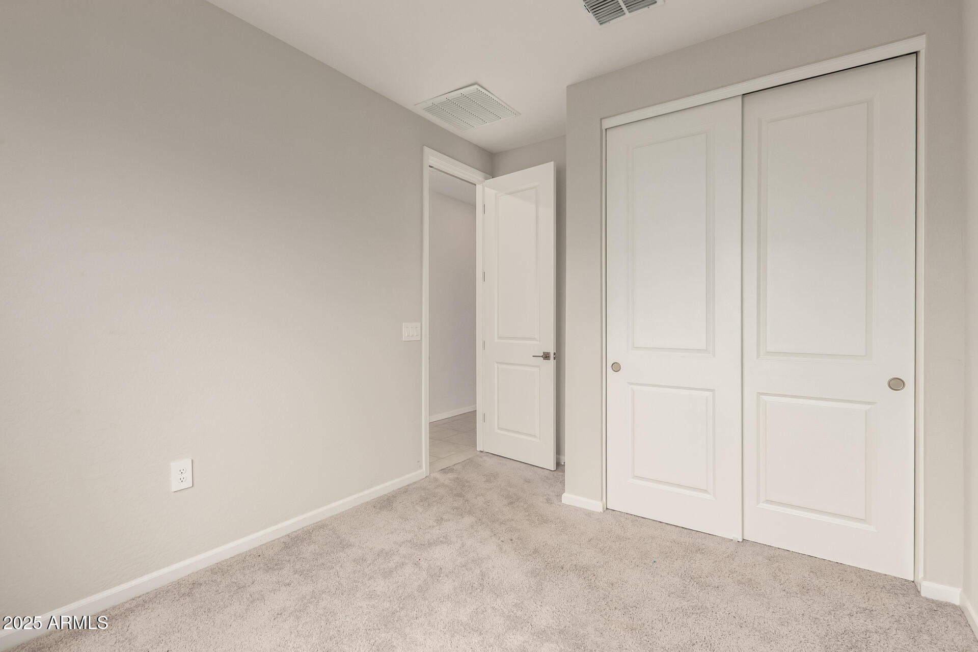 4677 South Siphon Draw Road Apache Junction, AZ 85119 - Photo 26 of 45 a view of an empty room