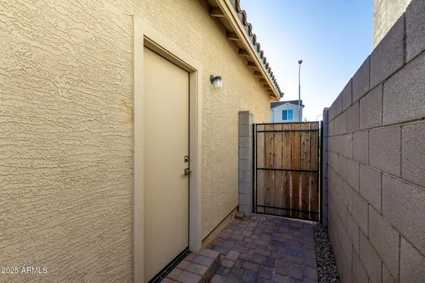 a view of outdoor space
