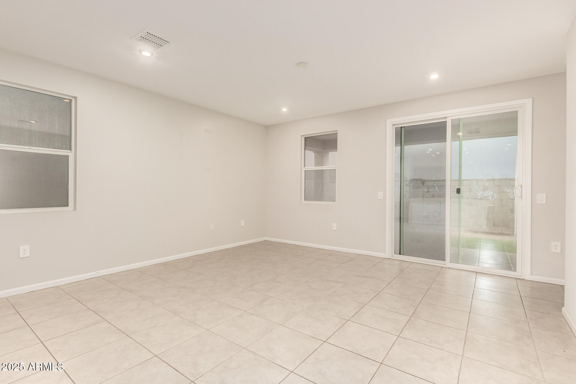 4677 South Siphon Draw Road Apache Junction, AZ 85119 - Photo 7 of 45 a view of an empty room with a window