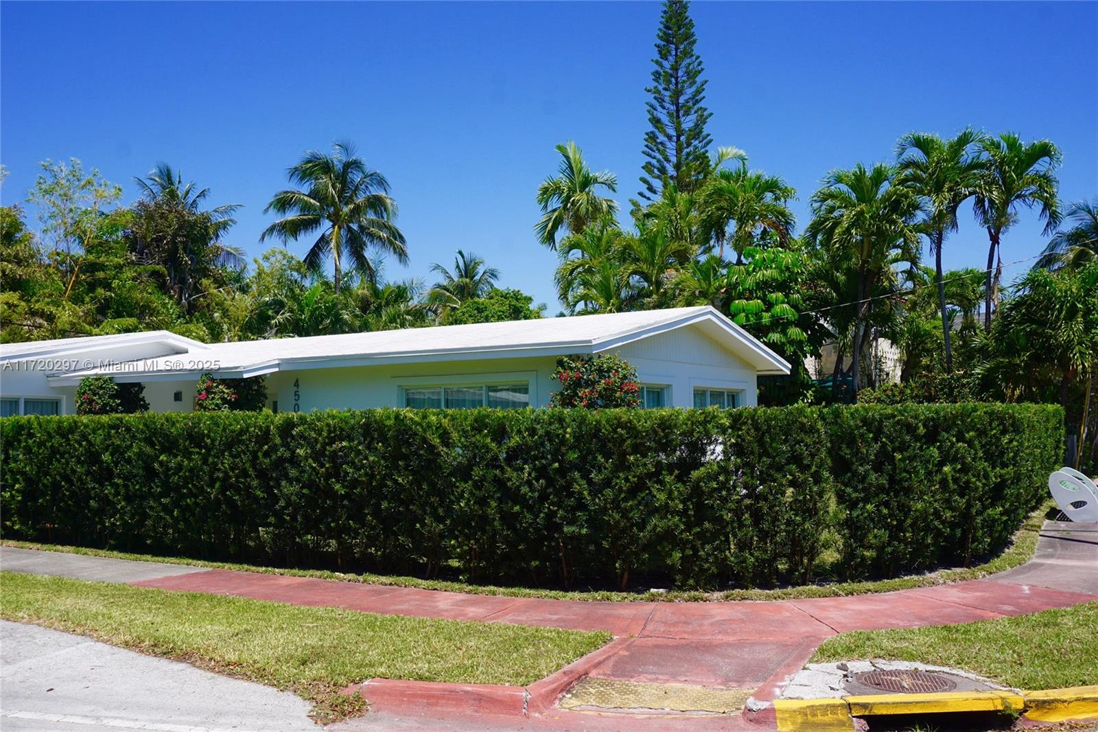 4500 Alton Road Miami Beach, FL 33140 - Photo 3 of 32 a view of a garden