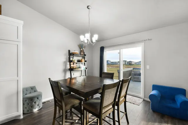 $358,900 | 302 8th Street East, Horace, ND 58047