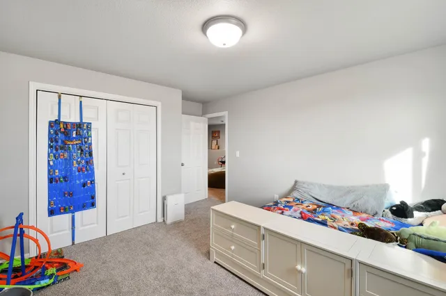 $358,900 | 302 8th Street East, Horace, ND 58047