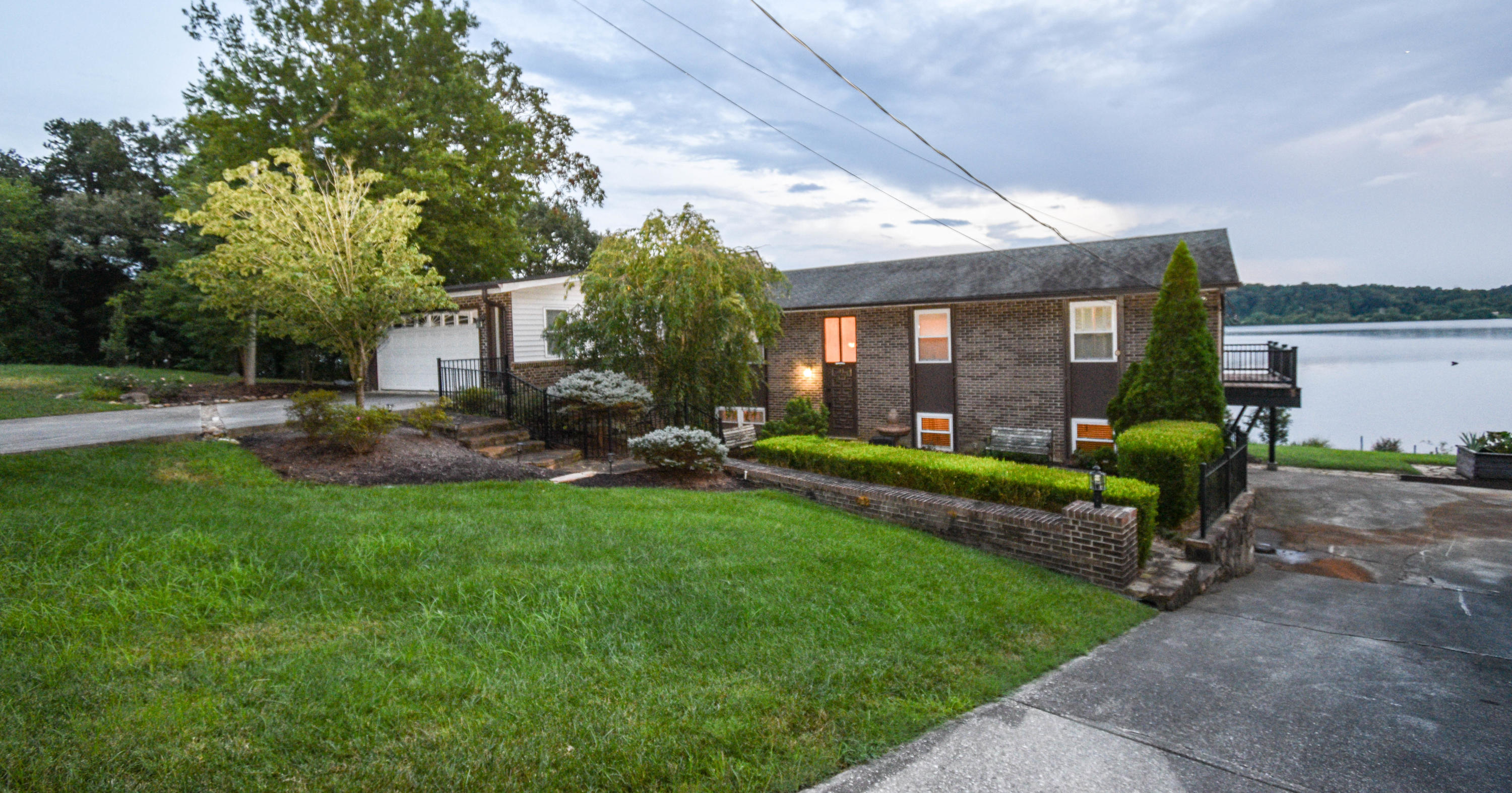 2185 Jones Bend Road Louisville, TN 37777 - Photo 1 of 36 Front