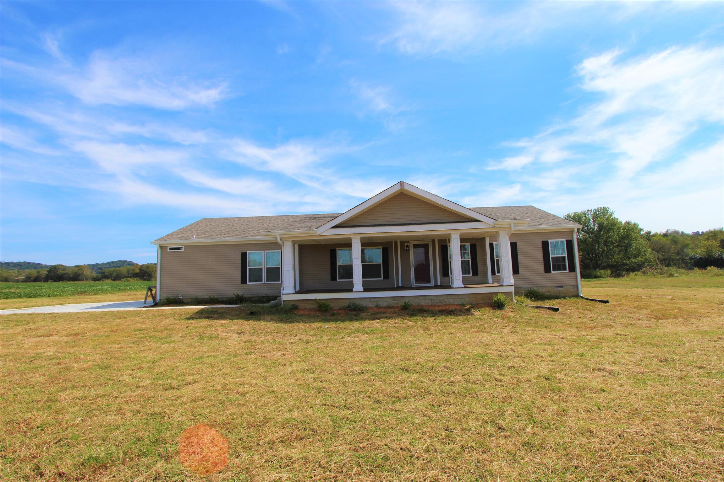 154 East Harris Road Bethpage, TN 37022 - Photo 2 of 26 Gallery Image 2
