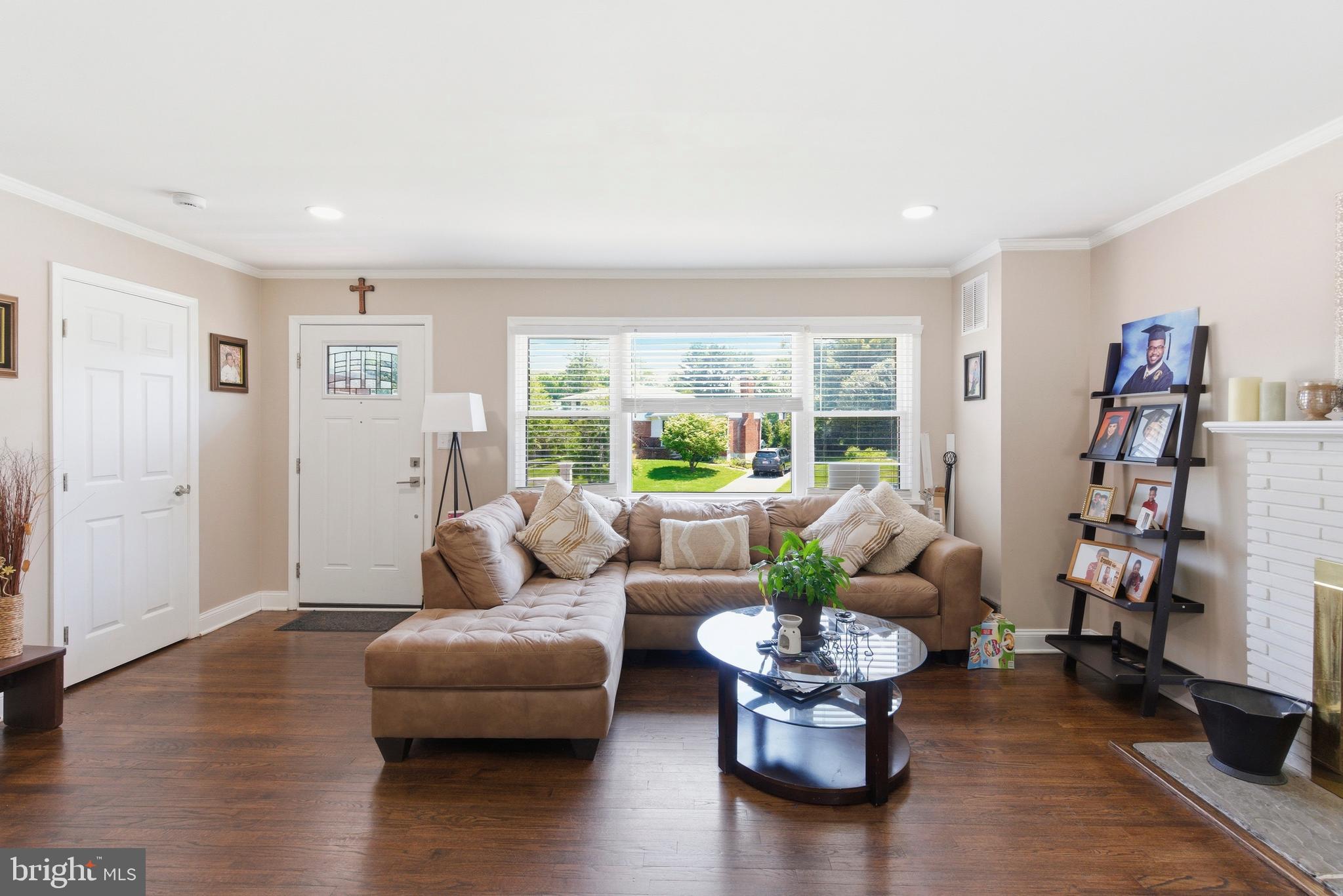 912 Shelley Road Towson, MD 21286 - Photo 6 of 27 a living room with furniture and a large window