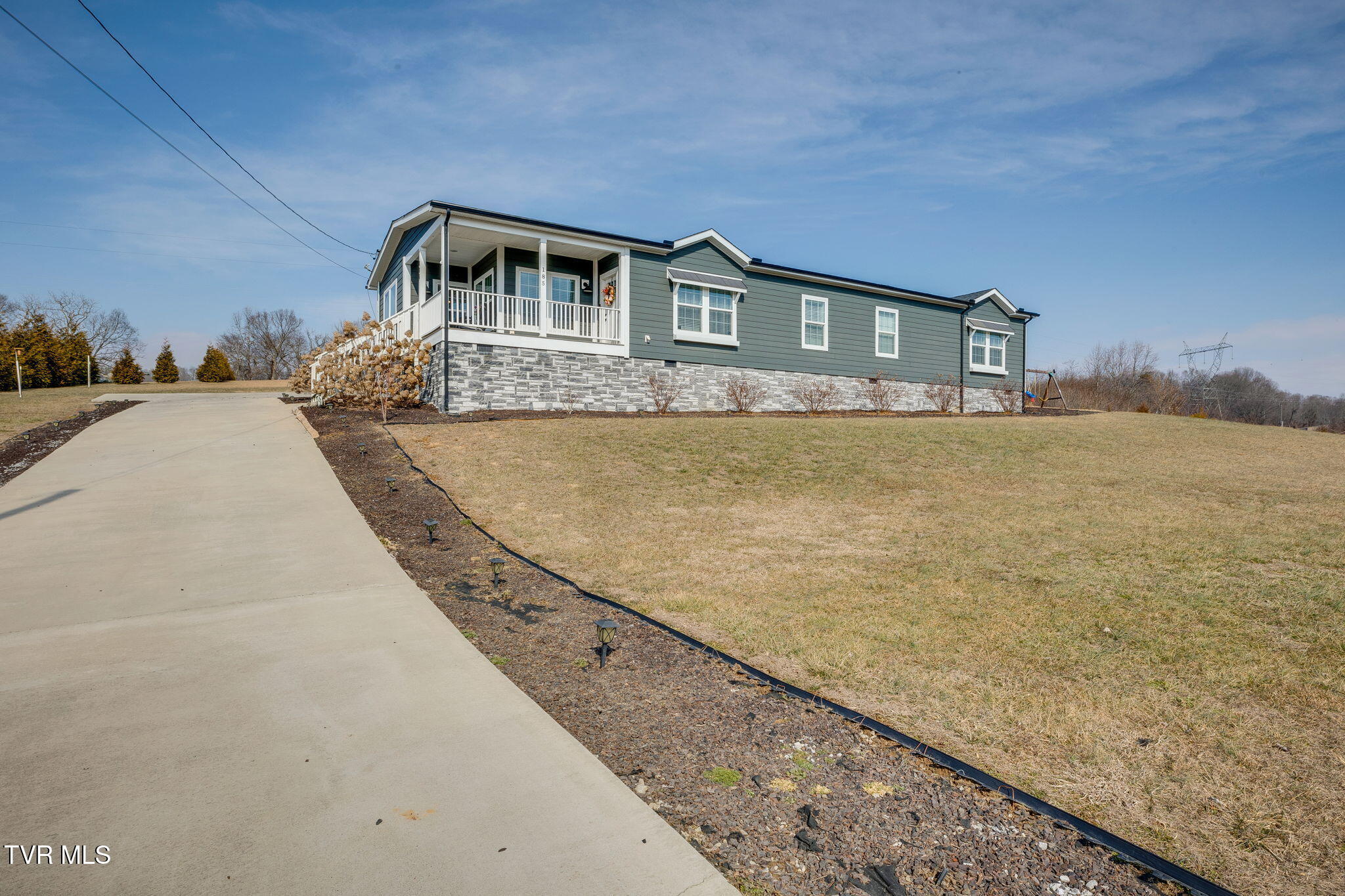 185 Milk Thistle Way Fall Branch, TN 37656 - Photo 3 of 49 002