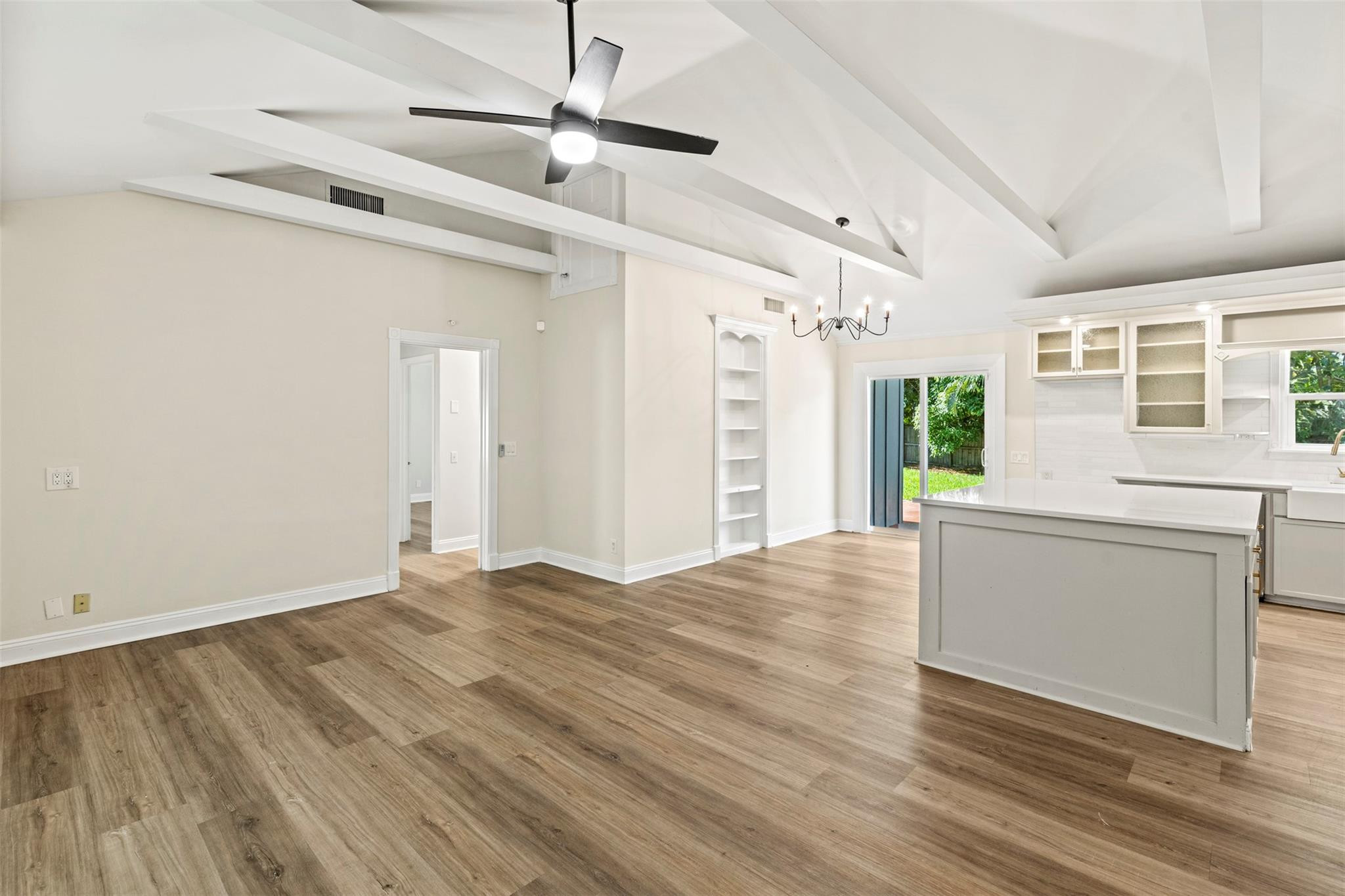 333 South Manor Drive Stuart, FL 34994 - Photo 3 of 54 Photo 3