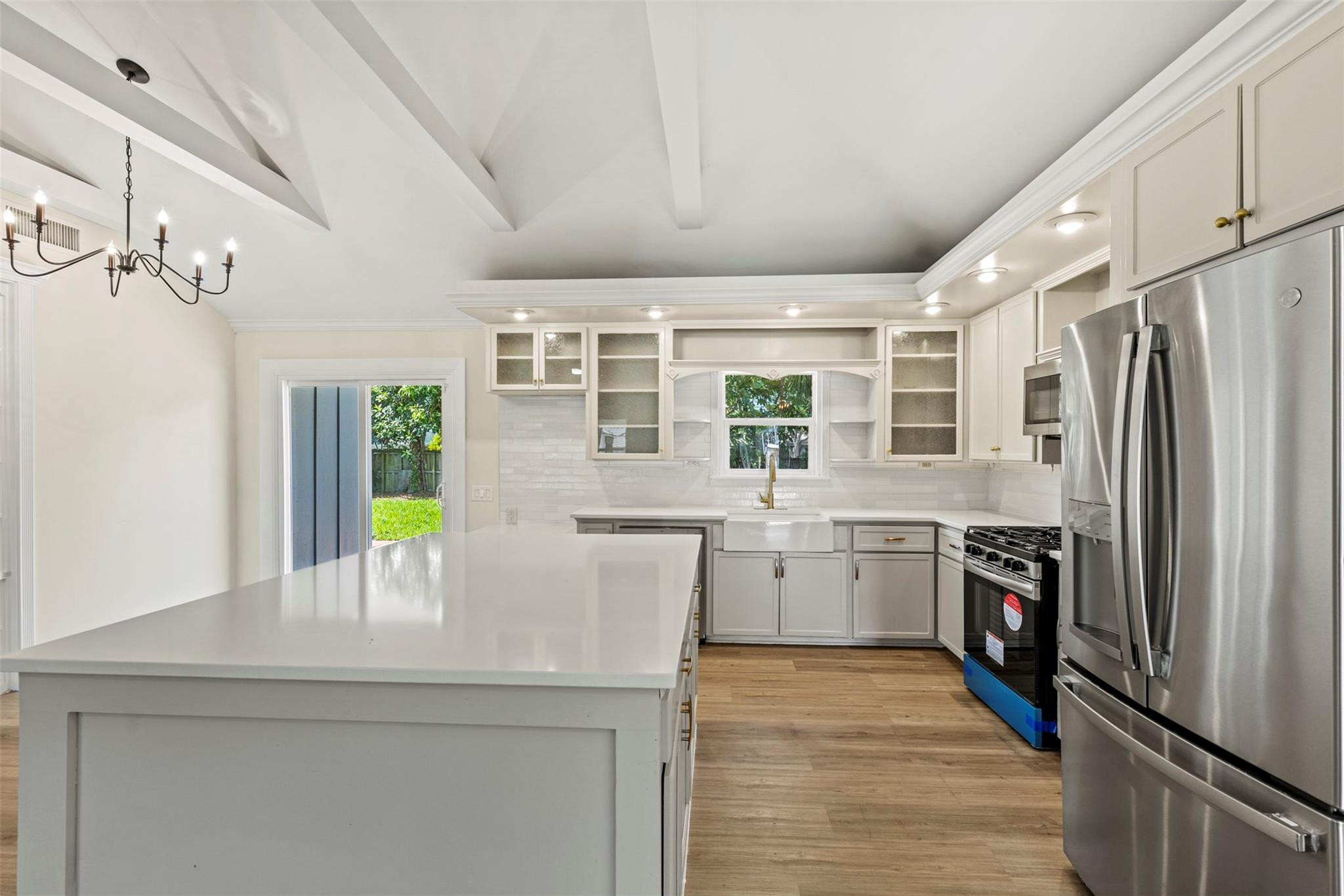 333 South Manor Drive Stuart, FL 34994 - Photo 5 of 54 Photo 5