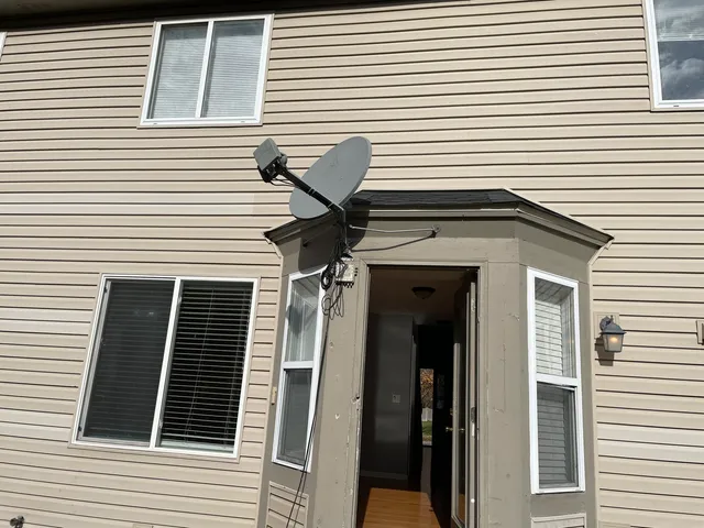 $3,200 | 3181 Hopewell Drive, Aurora, IL 60502