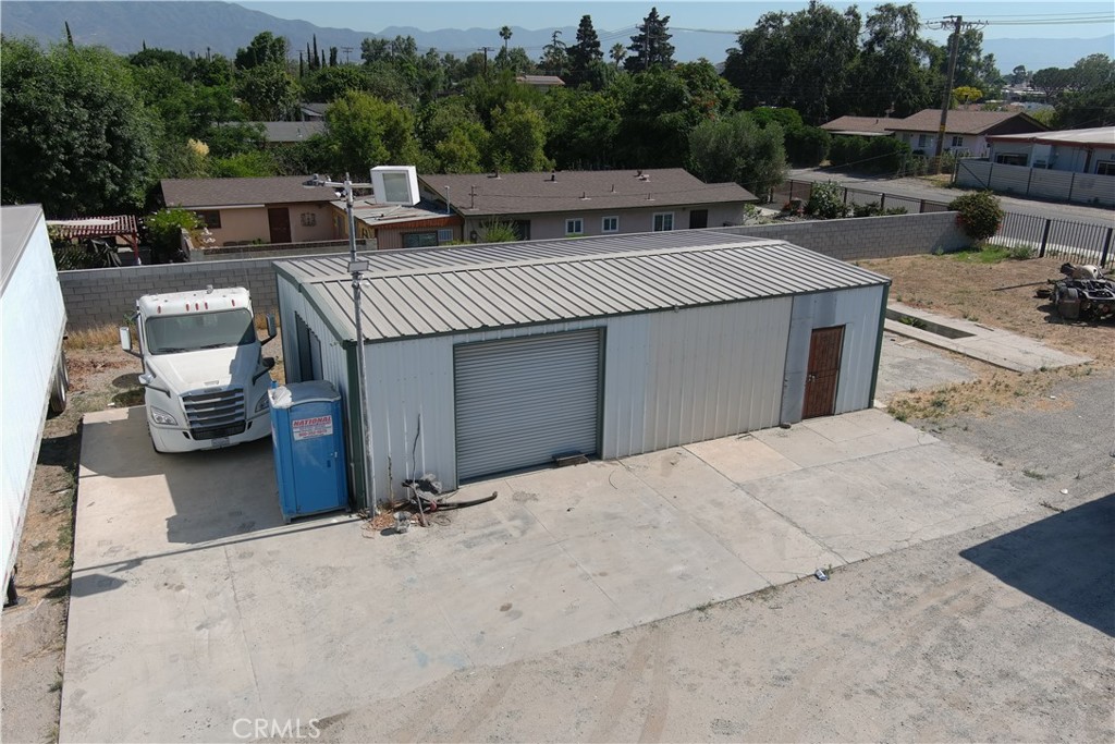 14690 Arrow Route Fontana, CA 92335 - Photo 7 of 9 a view of a patio with a patio