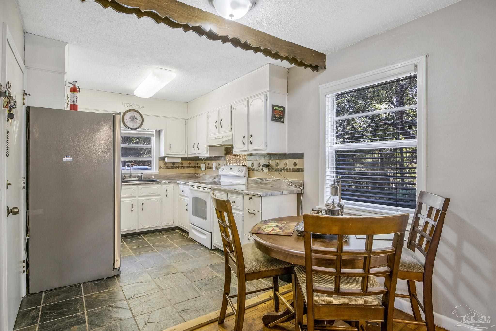 6589 Cedar Street Milton, FL 32570 - Photo 14 of 42