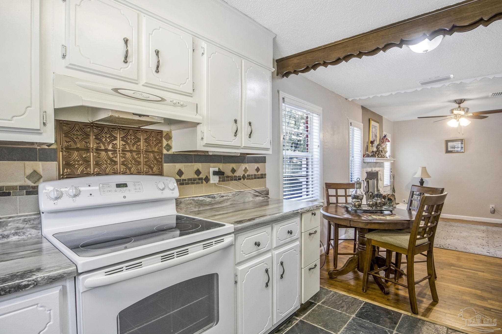 6589 Cedar Street Milton, FL 32570 - Photo 16 of 42