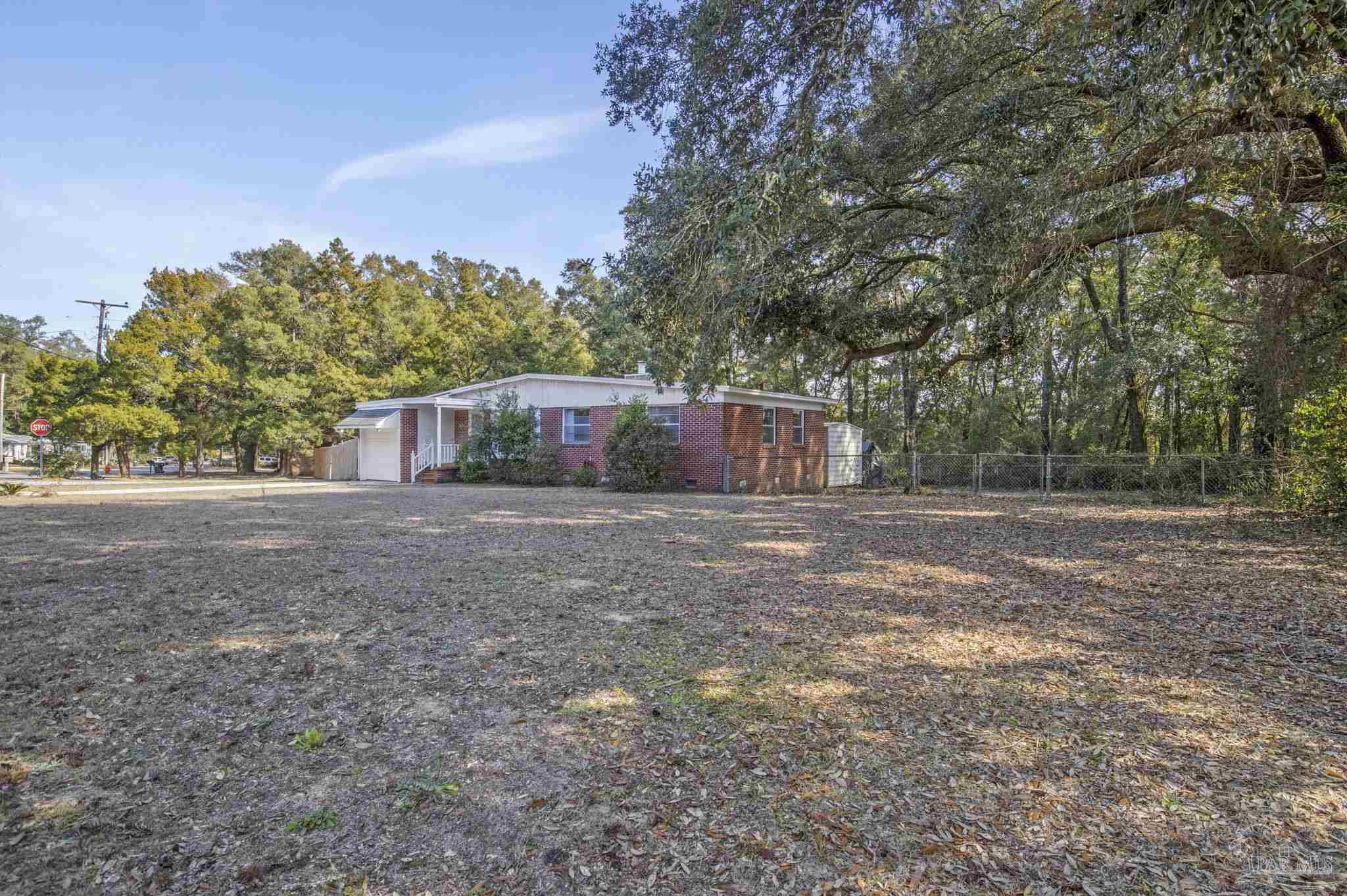 6589 Cedar Street Milton, FL 32570 - Photo 2 of 42