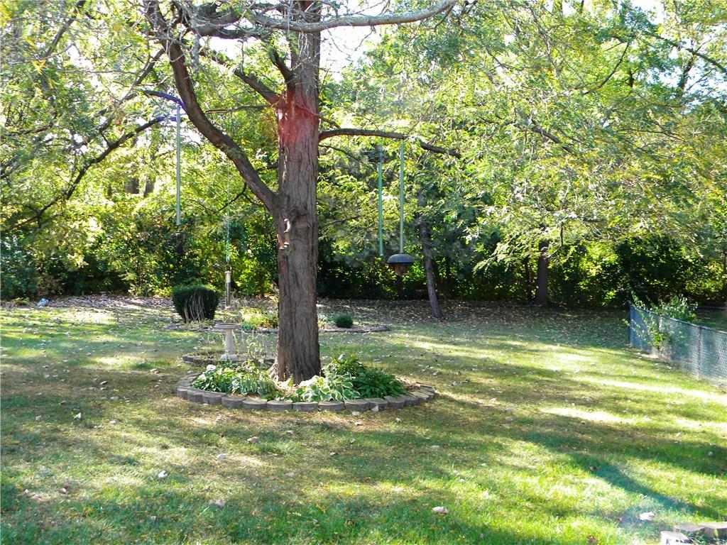 38 Rogers Road Carmel, IN 46032 - Photo 4 of 19 Gallery Image 4