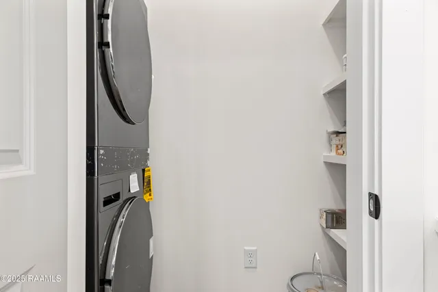 $2,975 | 206 Steiner Oaks, Lafayette, LA 70508