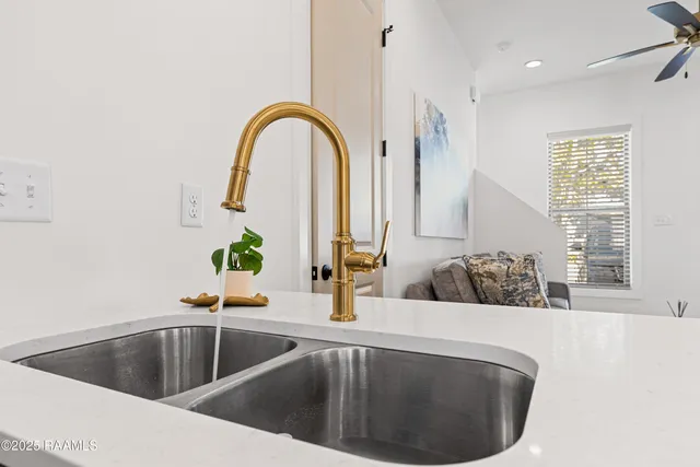 $2,975 | 206 Steiner Oaks, Lafayette, LA 70508