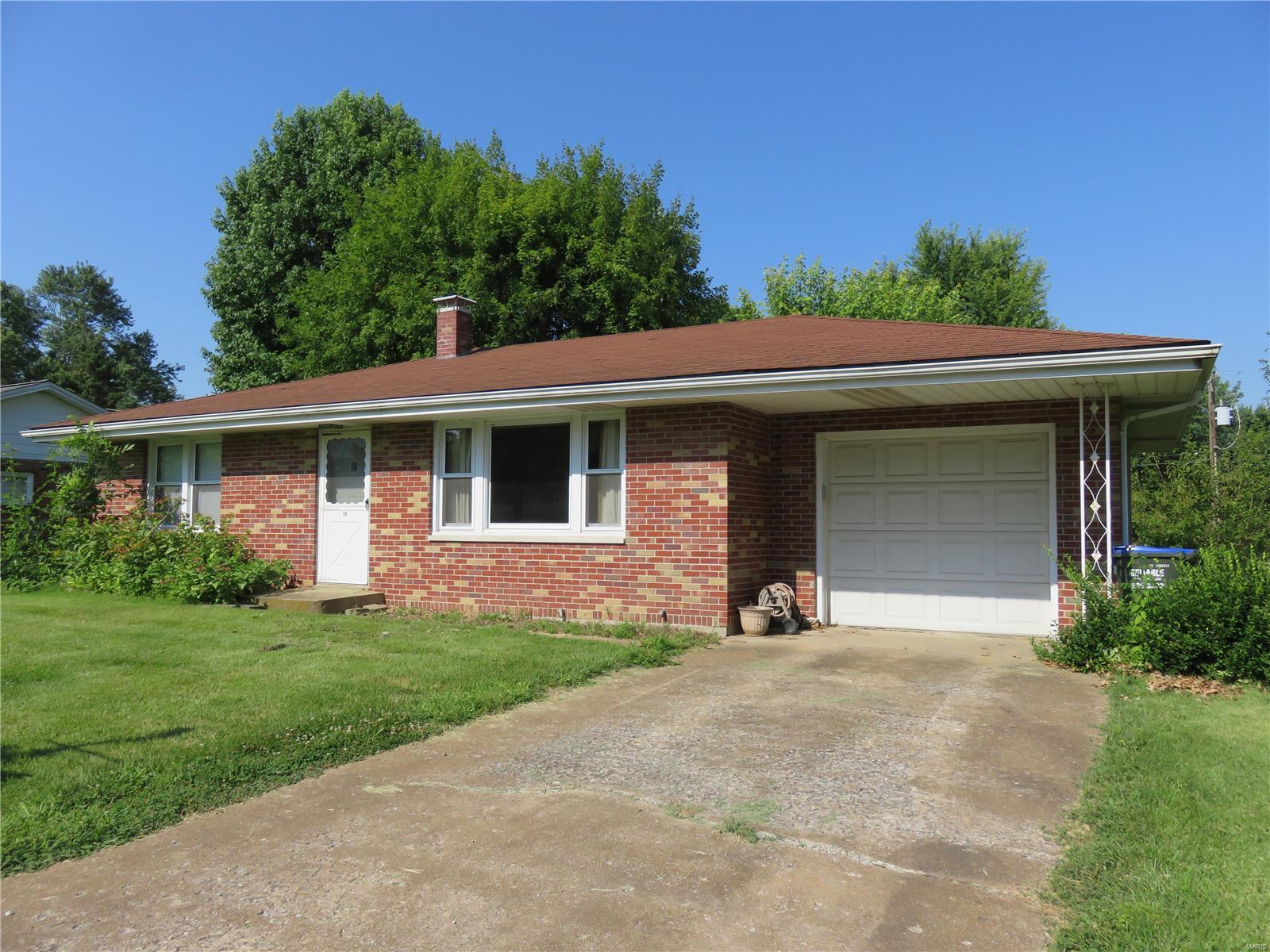 25 Richard Street Waterloo, IL 62298 - Photo 3 of 38