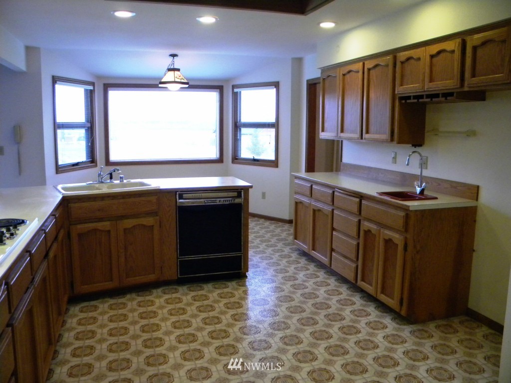 7060 Dahlberg Road Ferndale, WA 98248 - Photo 12 of 25