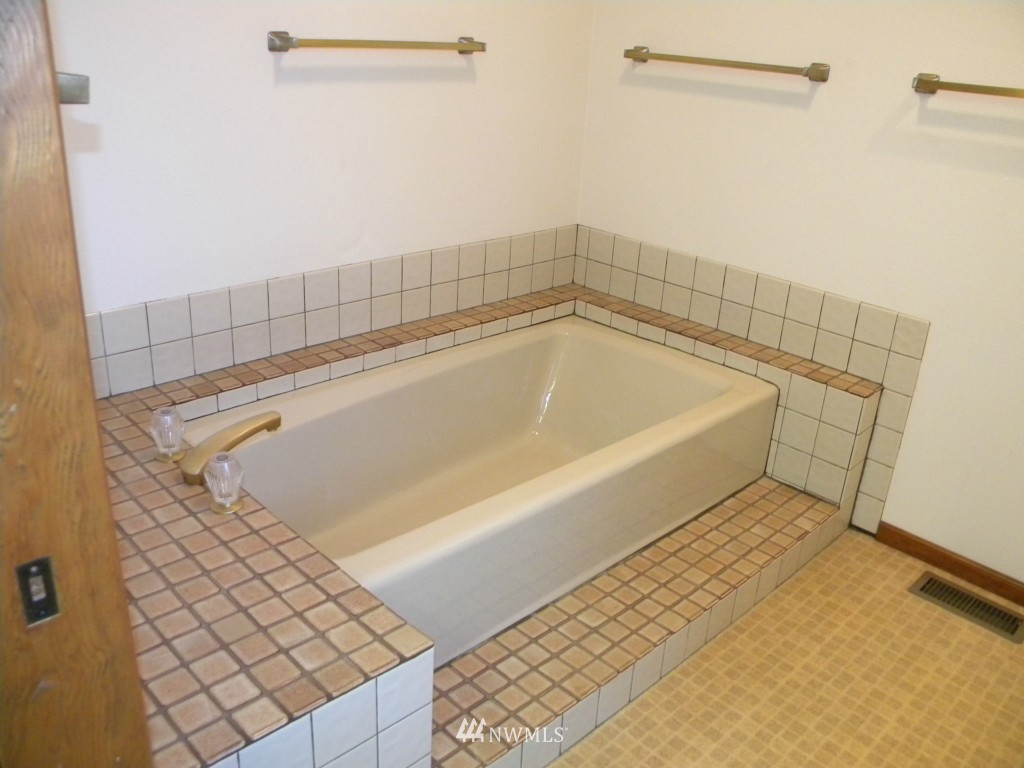 7060 Dahlberg Road Ferndale, WA 98248 - Photo 22 of 25