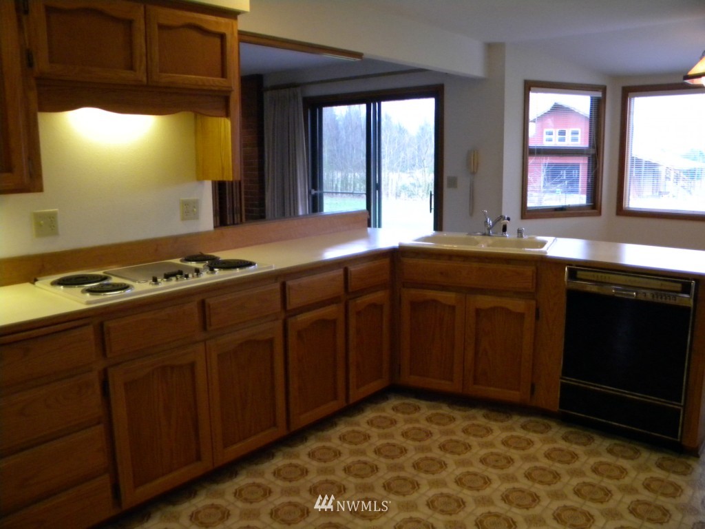7060 Dahlberg Road Ferndale, WA 98248 - Photo 8 of 25