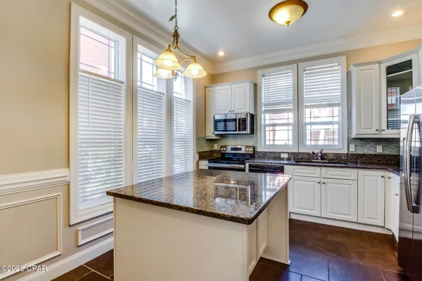 $1,995 | 100 Downing Street, Unit 2, Panama City Beach, FL 32413