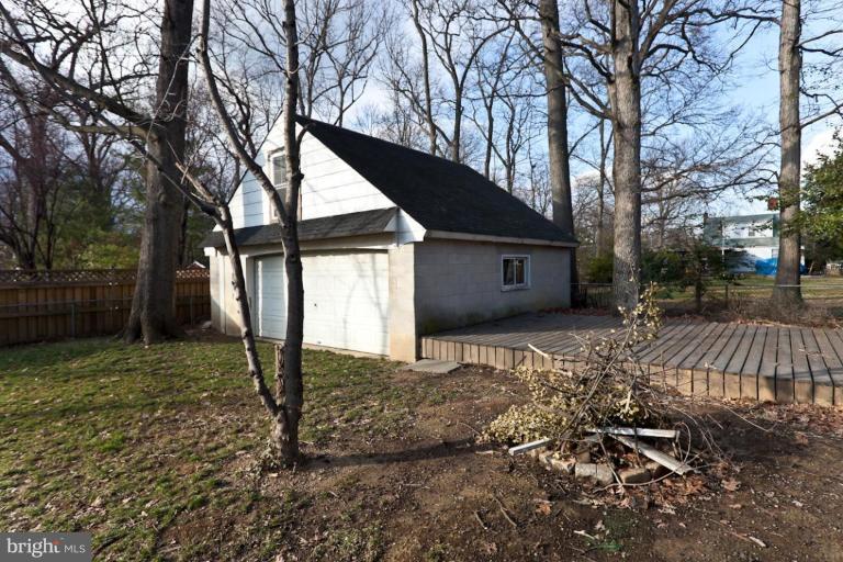 409 Rolling Rd. Catonsville, MD 21228 - Photo 26 of 29 Garage 1